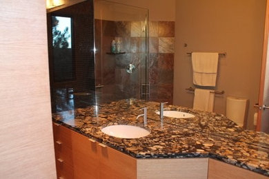 Inspiration for a timeless bathroom remodel in Denver