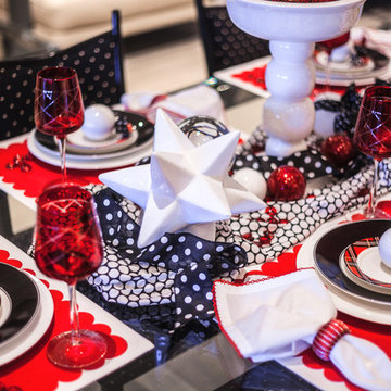"Kitty Loves Christmas" Holiday Tablescape by Robb & Stucky