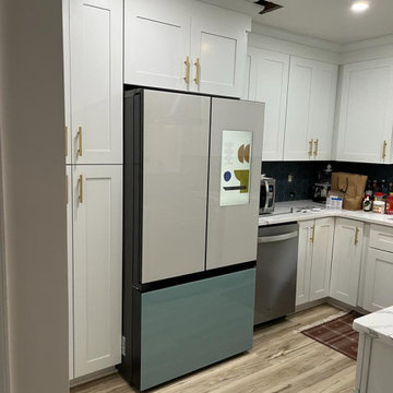 Traditional Kitchen Remodel Done in the Polar White Nantucket Door