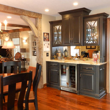 Detailed beverage center with curved mullions