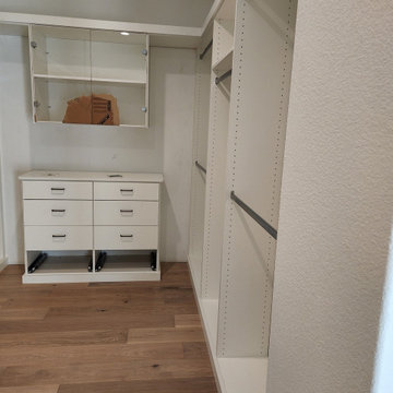 Walk in closets Small Med & Large