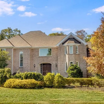 Modern House, Summit
