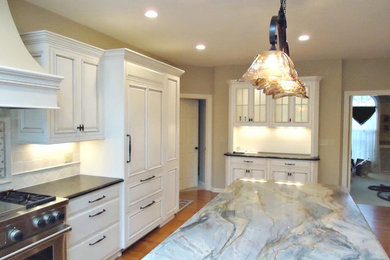 Example of a kitchen design in St Louis