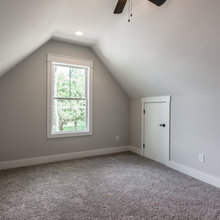 Hugh room over old garage/marga studio