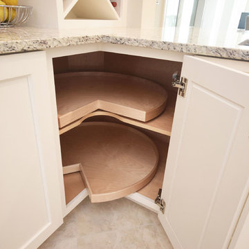 White Kitchen Cabinets