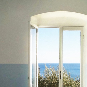 casa tra gli ulivi e il mare