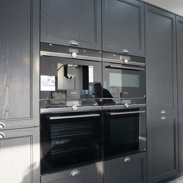 Solid Oak Caneo Grey Shaker Bolero kitchen