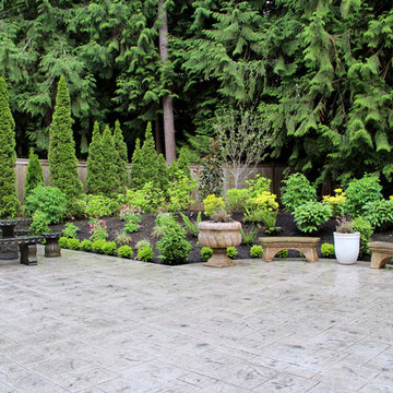 Formal Backyard Garden