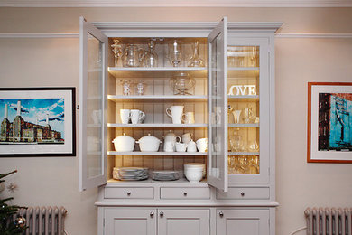 Inspiration for a traditional kitchen in London.