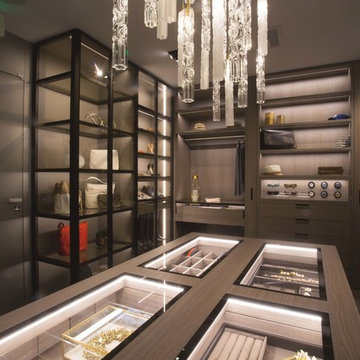 TWIST | Custom Blown Glass Dining Room Chandelier | Dressing Room