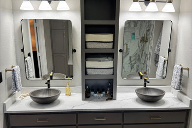 Inspiration for a modern bathroom remodel in Dallas