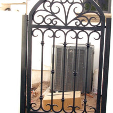 Gate