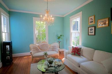 Example of an ornate living room design in Houston