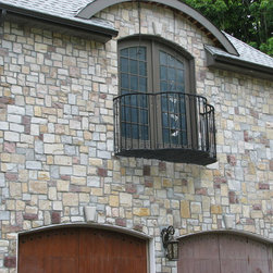 30%Split Grey 30%Split Field 20%Plum 10%Dark 10%Brown - Square & Strips 2 - Siding And Stone Veneer