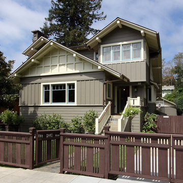 Traditional Shingle House in Berkeley