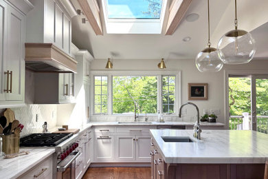 Kitchen photo in New York