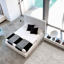 Bed sets call us 786-348-5407 - Products