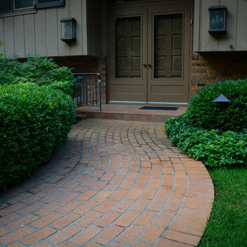 Winding Brick Entry