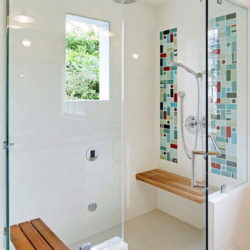 Relaxing master bathroom