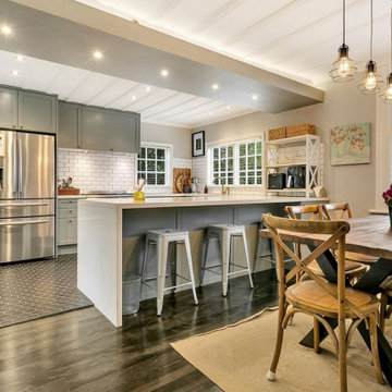 Kitchen / Dining