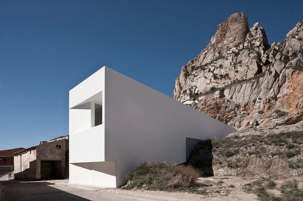 Современный Фасад дома by Fran Silvestre Arquitectos