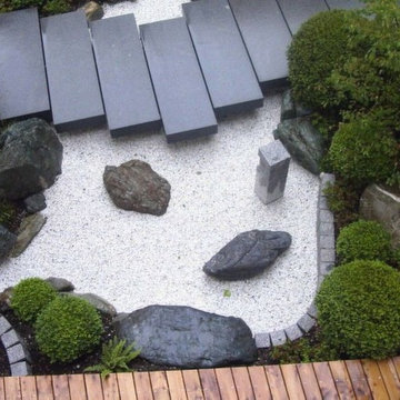 Vom Asphalthof zum Garten der Stille