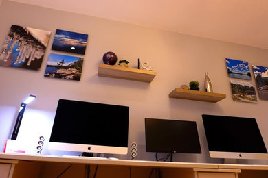 Minimalist home design photo in Toronto