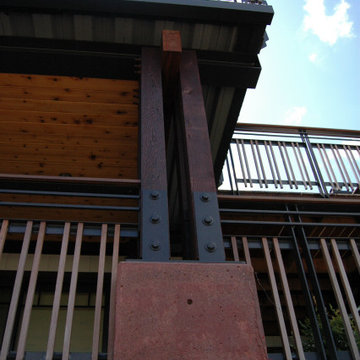 Expressed structure - quad column supporting upper terrace