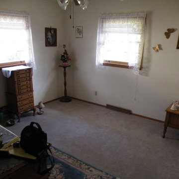 SMALL GUEST BEDROOM WITH MAXIMIZED STORAGE