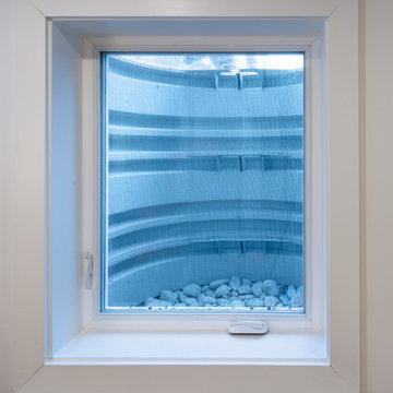Minimal transitional basement detail