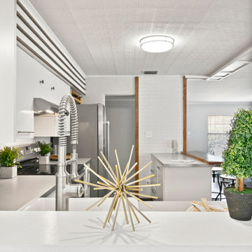 Ivanhoe Midcentury