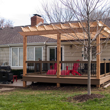 Boothe - Cedar Pergola over composite deck