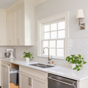 Transitional Cottage Kitchen - Atlanta