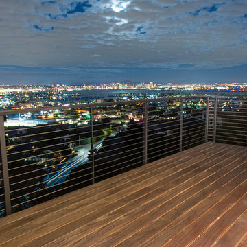 Modern Deck Railing