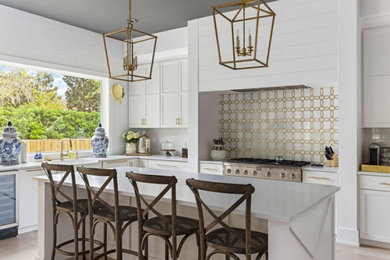 Arts and crafts kitchen photo in Orlando