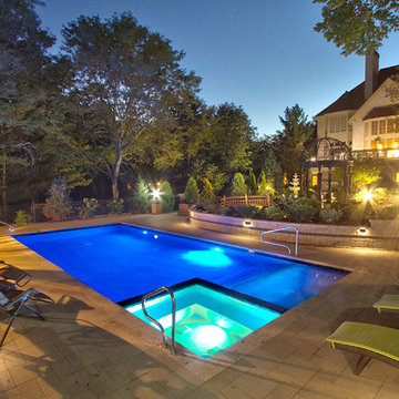 Saint Charles, IL Swimming Pool with Hot Tub Inside