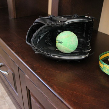 Moline, IL- Control Kitchen Clutter With a Custom Locker