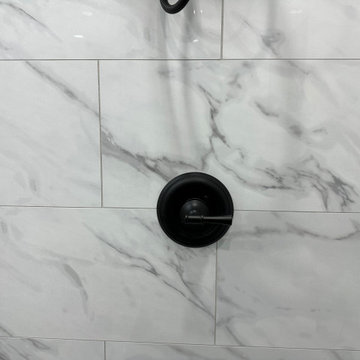 Fairfax Bath - Black and White Theme