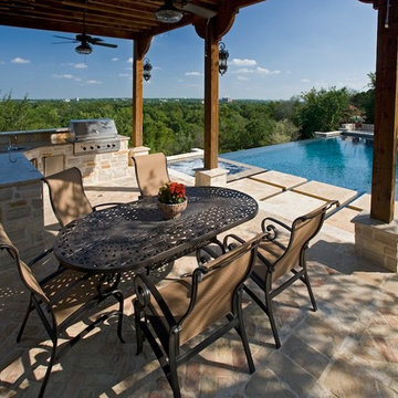 Disappearing Edge Pool In New Braunfels