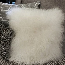 BES Lighting - Decorative Pillows