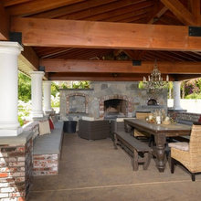 Outdoor Kitchen