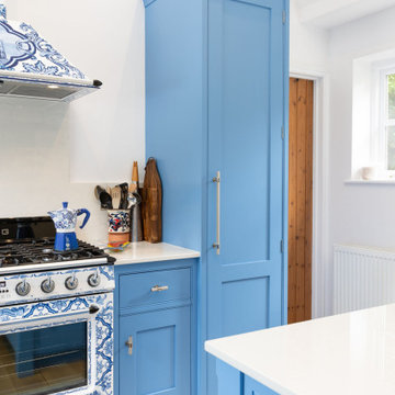 Italian-Inspired In-Frame Shaker Kitchen