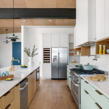 Atomic Ranch Midcentury Modern Project House: Kitchen