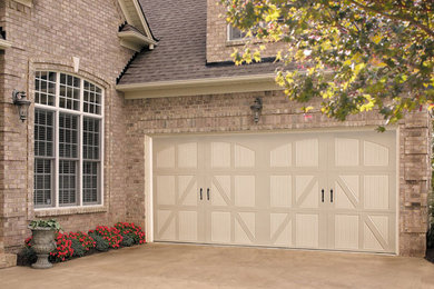 Inspiration for a contemporary home design remodel in Dallas