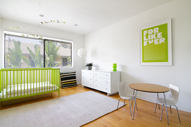 Kids' room - contemporary kids' room idea in San Diego