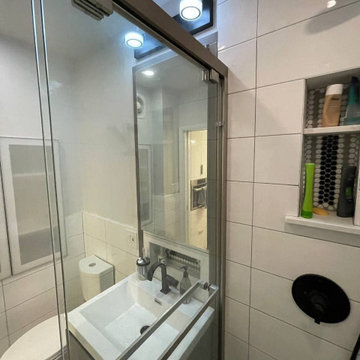Upper East Side Apartment. Bathroom