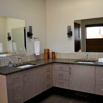A Modern Style Home (Santa Fe, NM)