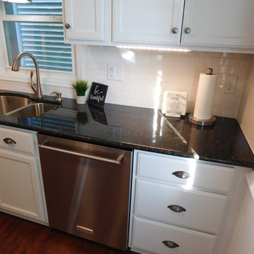 Classic Coastal Kitchen Elegance