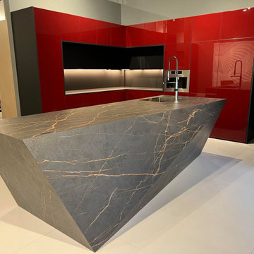 Diamond Dekton Table