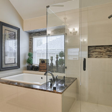 Hinojos Master Bathroom